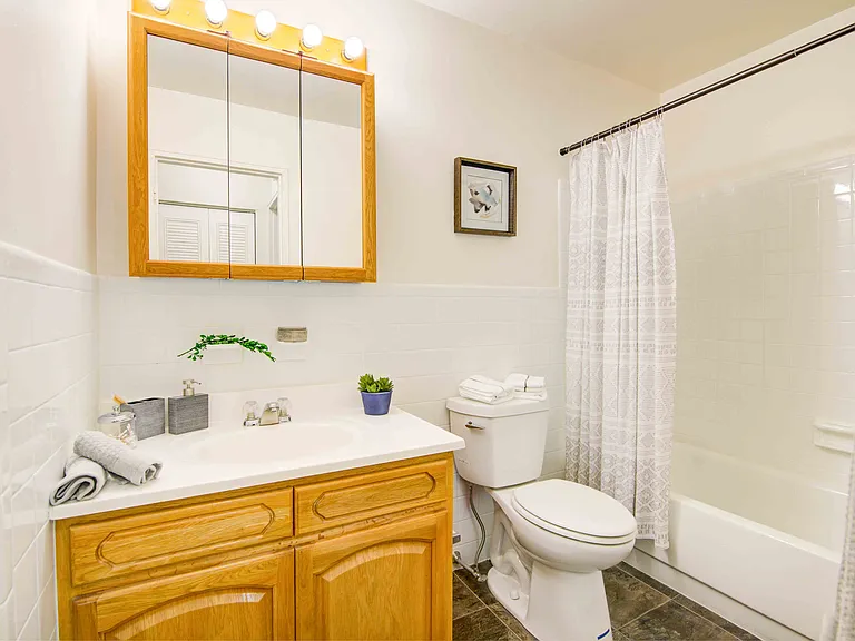 Nieuw Amsterdam Apartment Homes — Photo 9