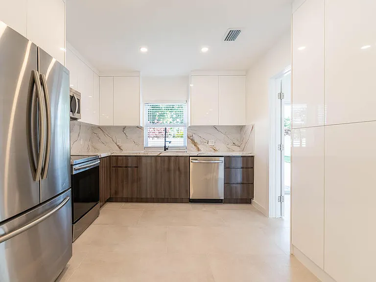 2712 Lake Ida Rd — Photo 13