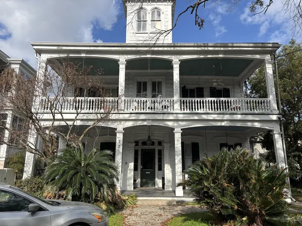 7715 Saint Charles Ave, New Orleans, LA 70118