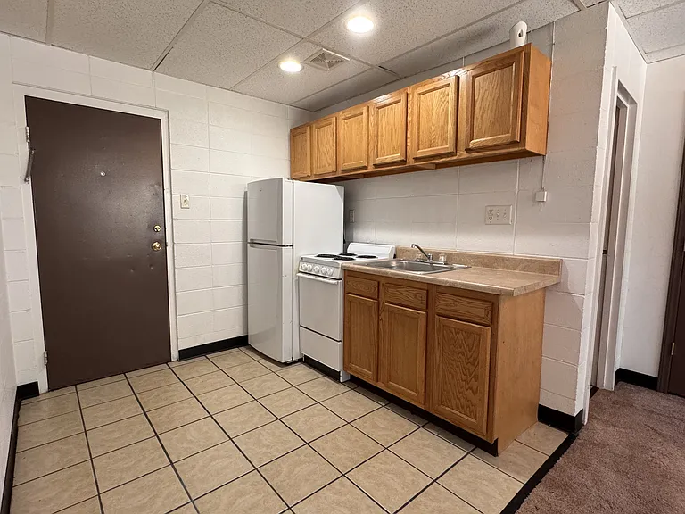 515 S Lincoln St — Photo 1