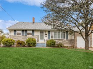 21 Carmello Dr, Edison, NJ 08817