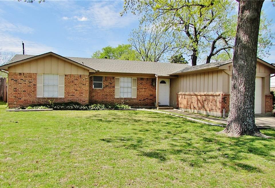 1st image of 2629 Jasmine Ln