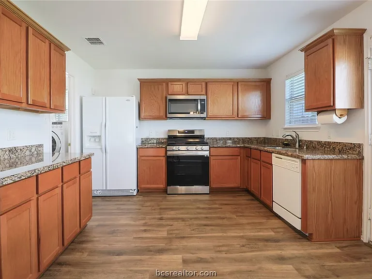 15125 Meredith Ln — Photo 5
