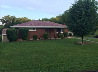 1300 Center Rd, Monaca, PA 15061