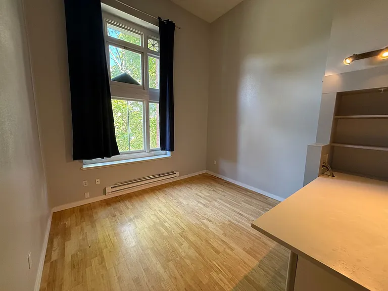 95 McCoppin St #210 — Photo 3
