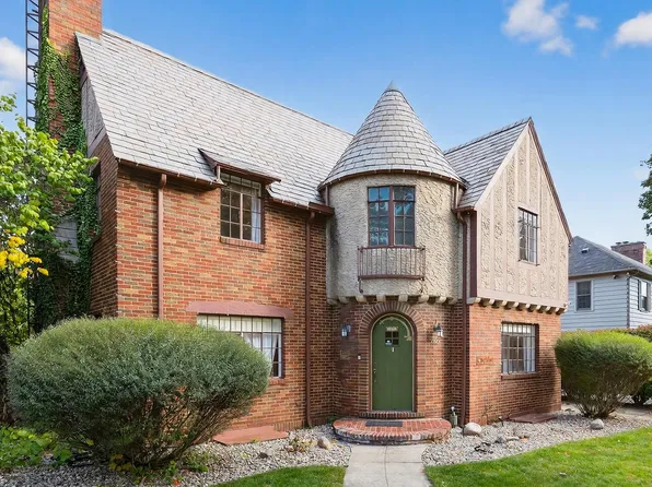 1123 E Eckman St, South Bend, IN 46614