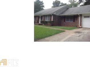 3245 Goldenchain Dr, Lithonia, GA 30038