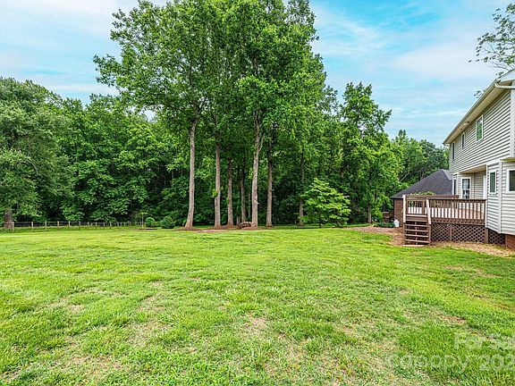 3rd image of 2728 Touchstone Cir