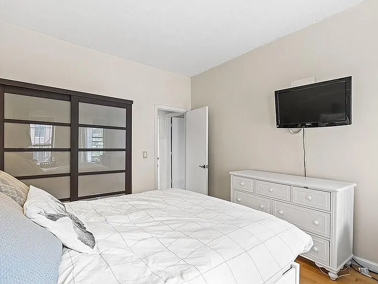 325 Columbus Ave #8 — Photo 12