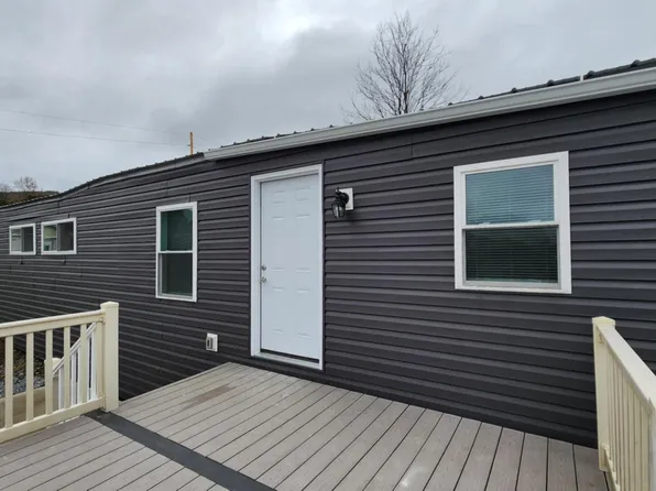 94 Bowmans Hill Rd, Clearfield, PA 16830