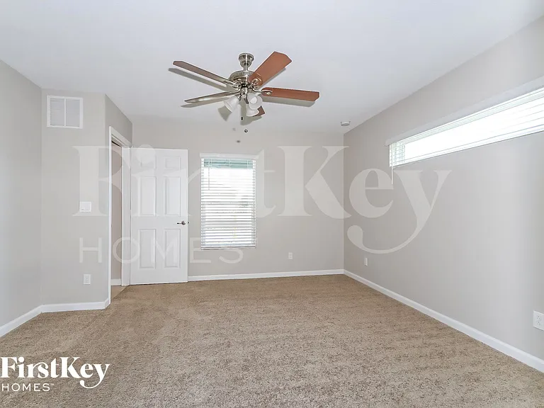 1158 SW Eleuthera Ave — Photo 10