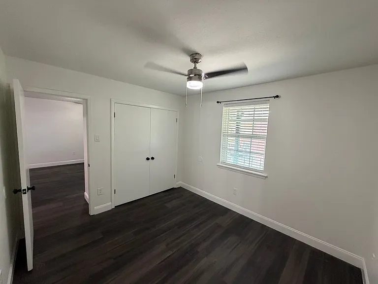 2121 Cleary Ave — Photo 8