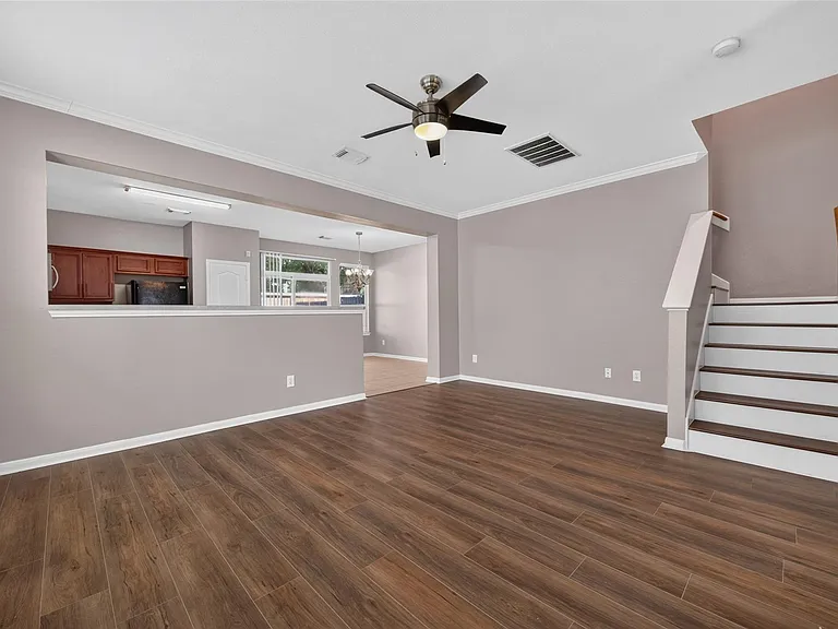 8126 Montague Manor Ln — Photo 9