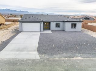 4971 Stoneham St, Pahrump, NV 89061