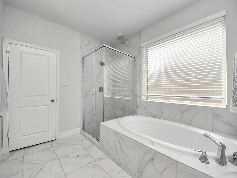 8922 Golden Mist Dr — Photo 15