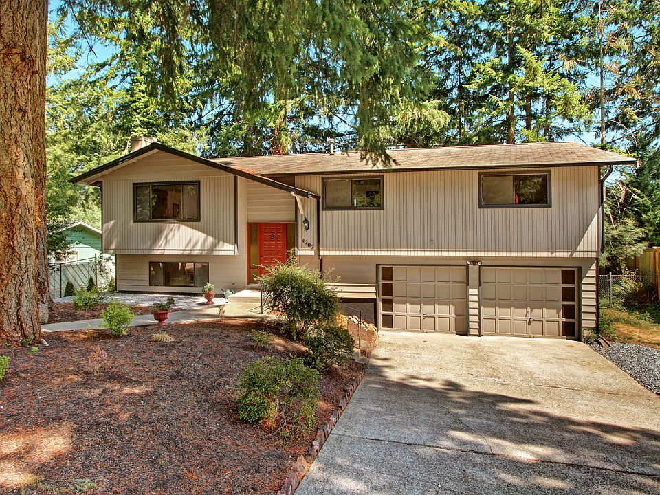 1st image of 4202 Clearwater Dr SE