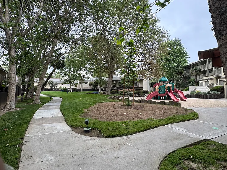 659 Sunfish Way — Photo 35
