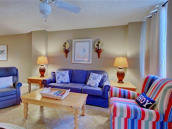 5th image of 1470 Wood Ave APT 209