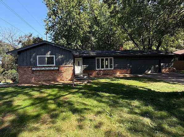15001 Oakland Ave S, Burnsville, MN 55306