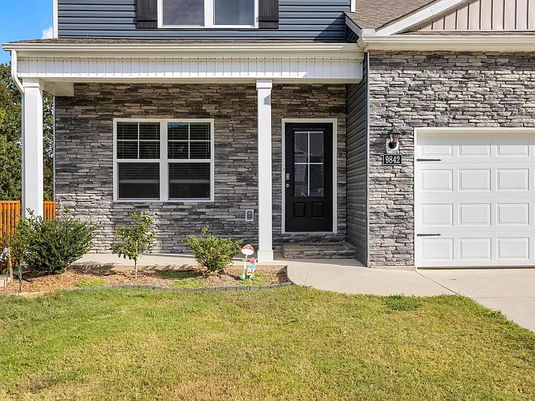 9842 Ramble Brook Ln — Photo 4