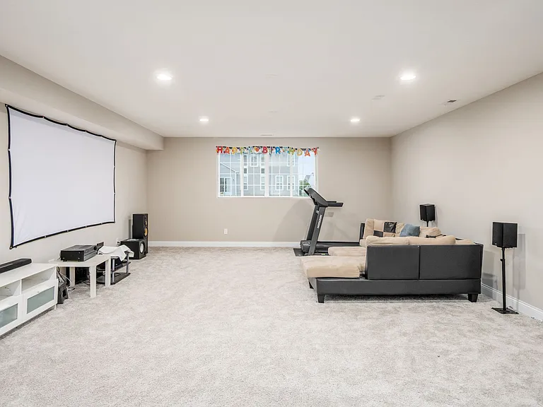 3793 Pyke Dr — Photo 25