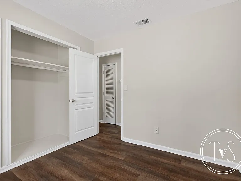 113 Elm St — Photo 19