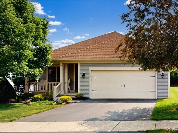 27 Hickory Grove Ln, Buffalo, NY 14227