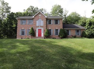 207 Smiley Ln, Stroudsburg, PA