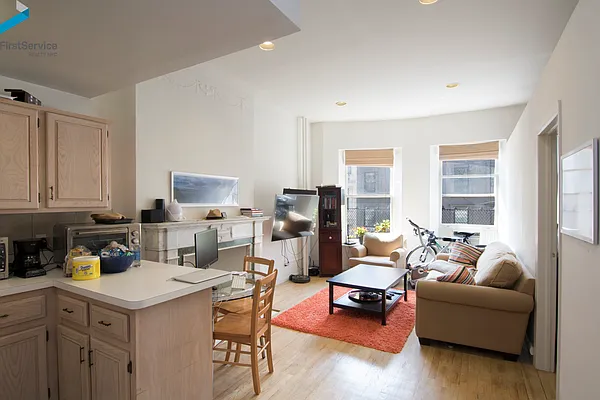 Rented by FirstService Realty (legacy) | media 18