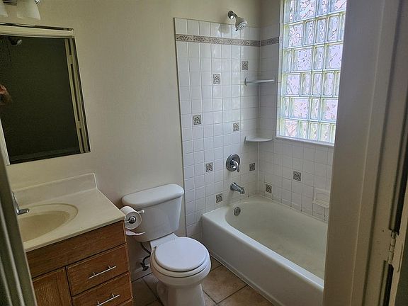 5th image of 520 Burroughs Ave