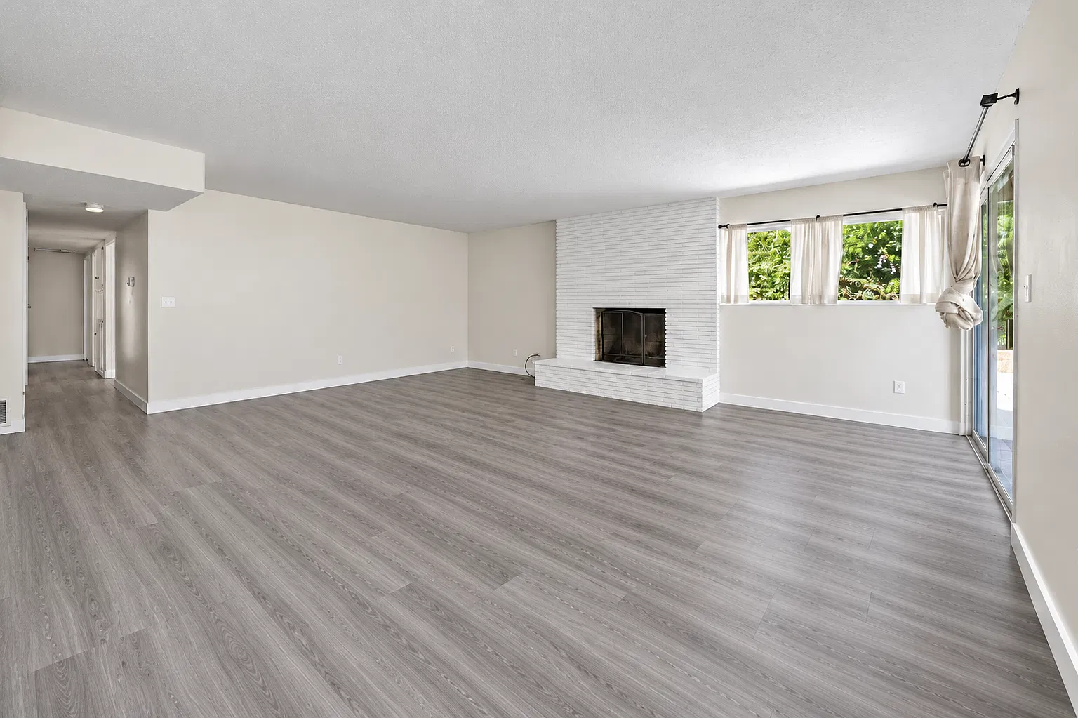 7 bed, 1529 sqft, $11,300 — Photo 4