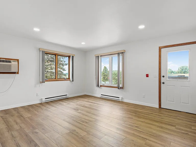 604 S Main St #3 — Photo 22