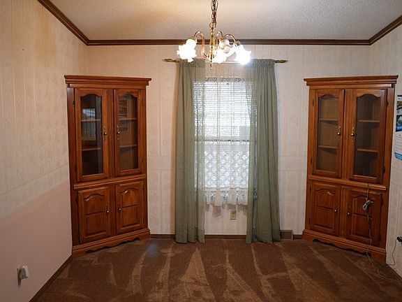 5th image of 726 5th St