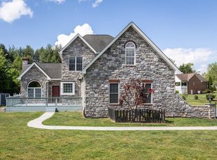 9186 Black Rock Rd, Grottoes, VA 24441