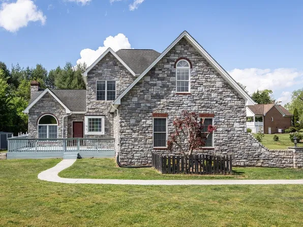 9186 Black Rock Rd, Grottoes, VA 24441