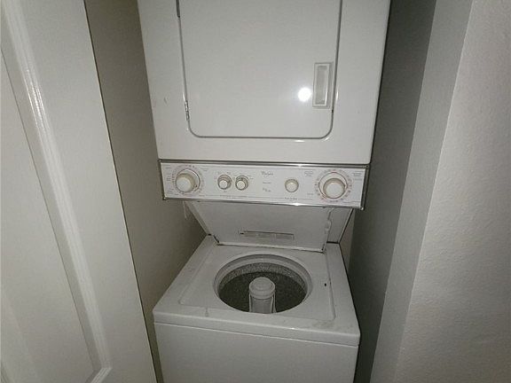 5th image of 3522 E Richmond Rd #U107