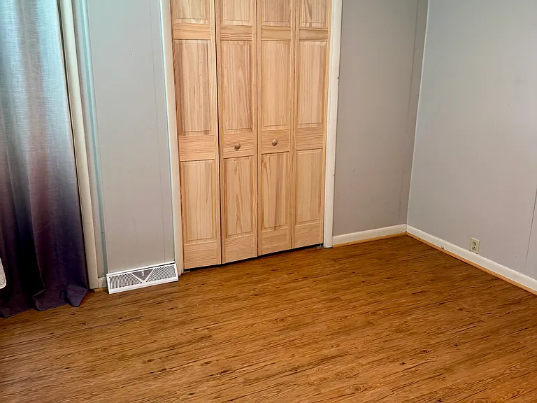 214 W Thomas St #3 — Photo 7