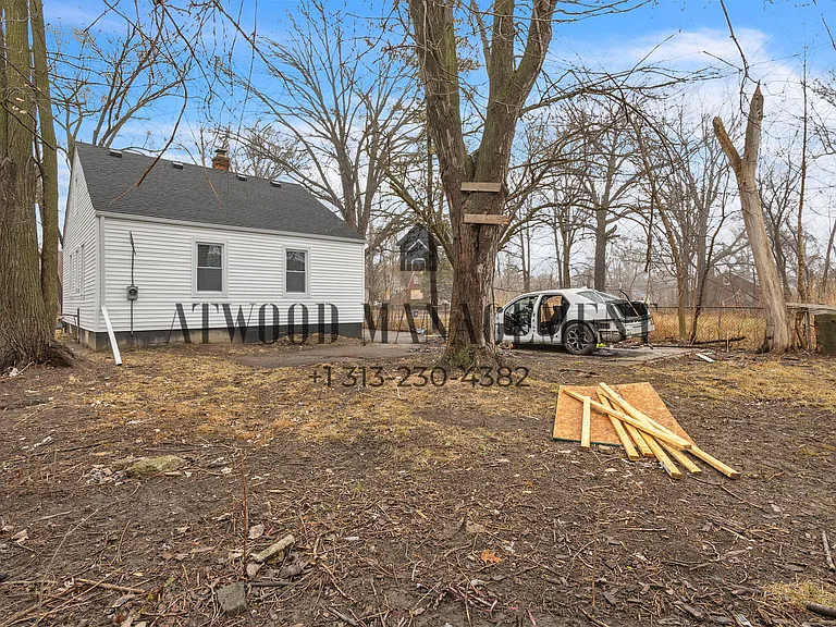 5955 Guilford St — Photo 9