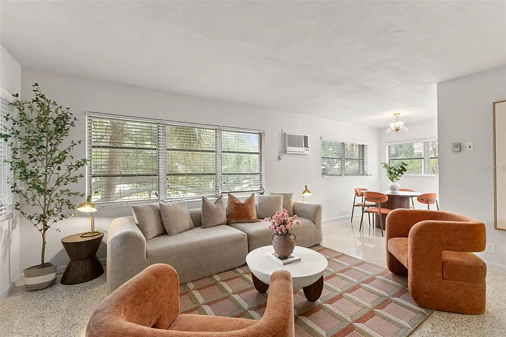 2 bed, 2.0 bath, 1200 sqft, $3,000 — Photo 3