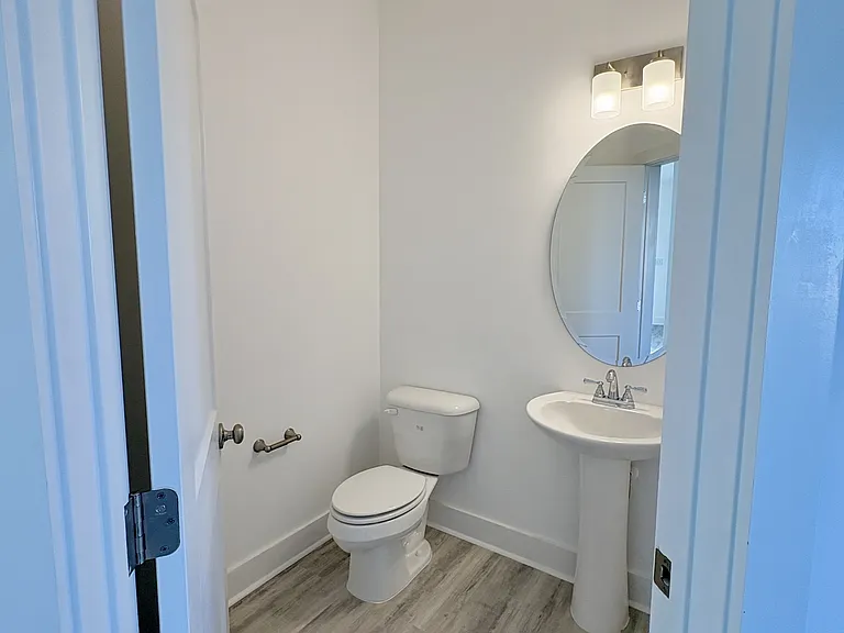 131 Bourbon St — Photo 3