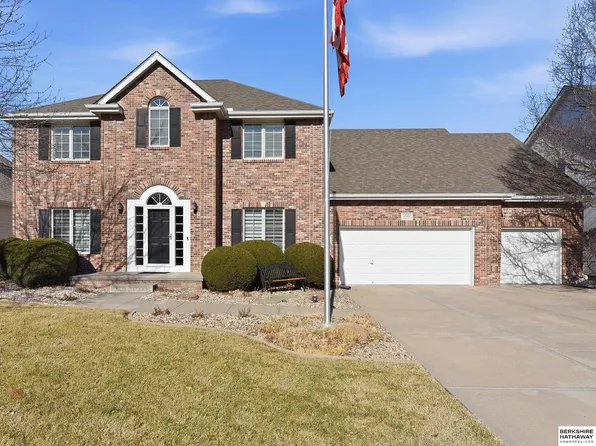 18320 Ontario St, Omaha, NE 68130