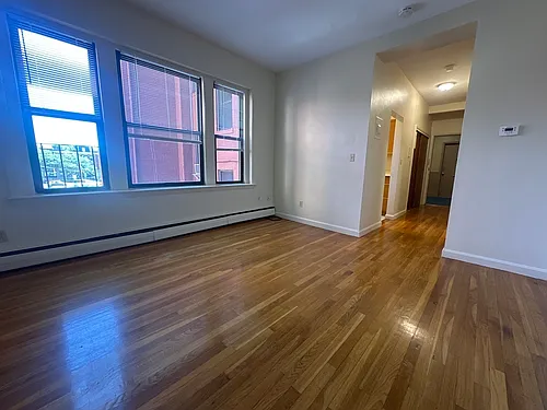 1242 Commonwealth Ave Photo 1