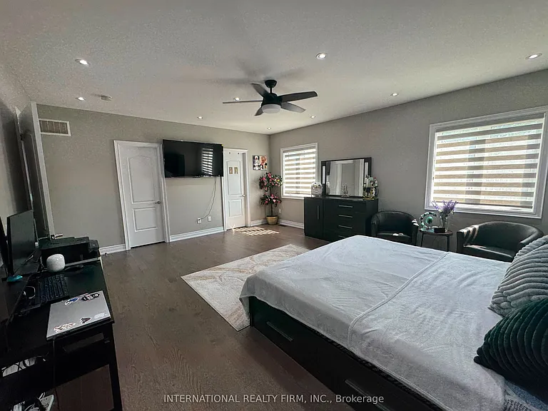 45 Daisy Meadow Cres — Photo 18