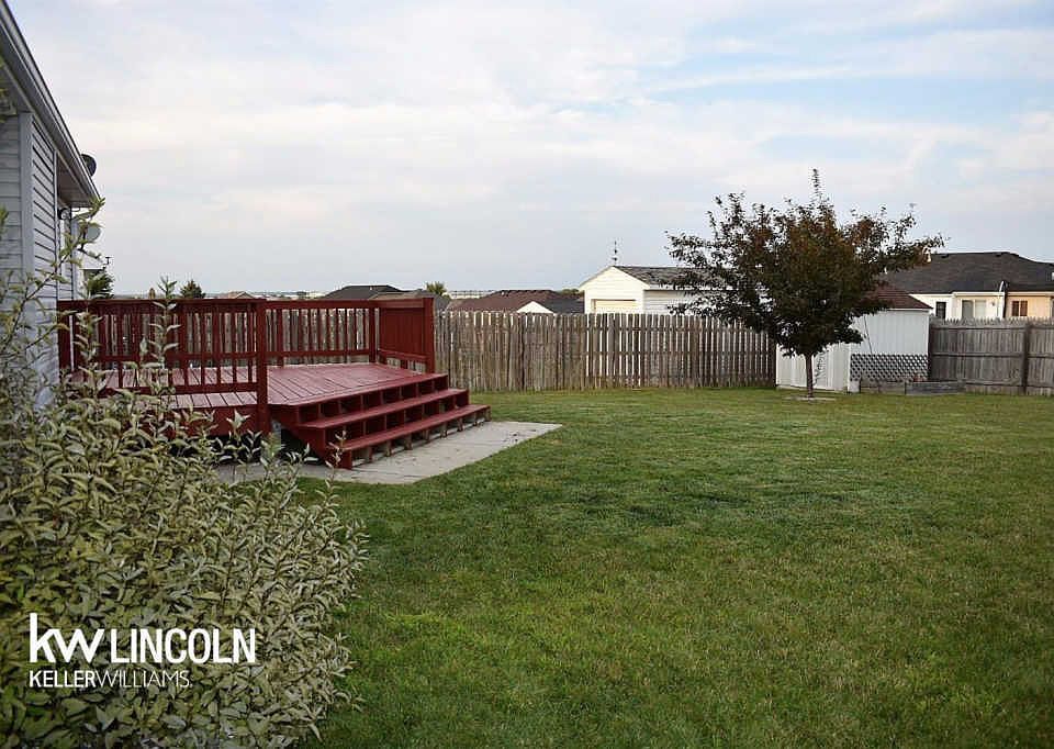 2nd image of 2400 NW 46th St