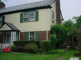 21 Bayview Ct, Manhasset, NY 11030