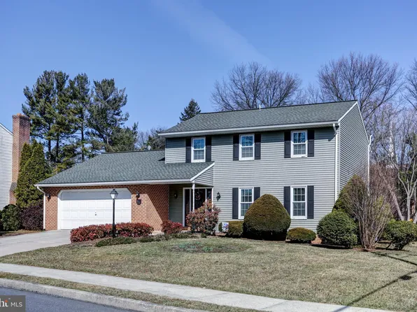 917 Peachtree Dr, Mechanicsburg, PA 17055
