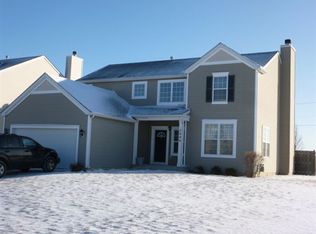 2000 Woodside Dr, Woodstock, IL 60098