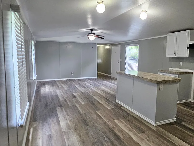 614 Summerhaven Dr #614 — Photo 2