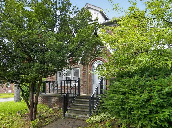 17303 Runyon St, Detroit, MI 48234