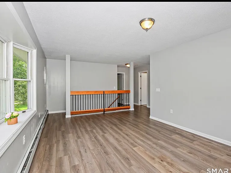 289 Salem Tpke — Photo 18